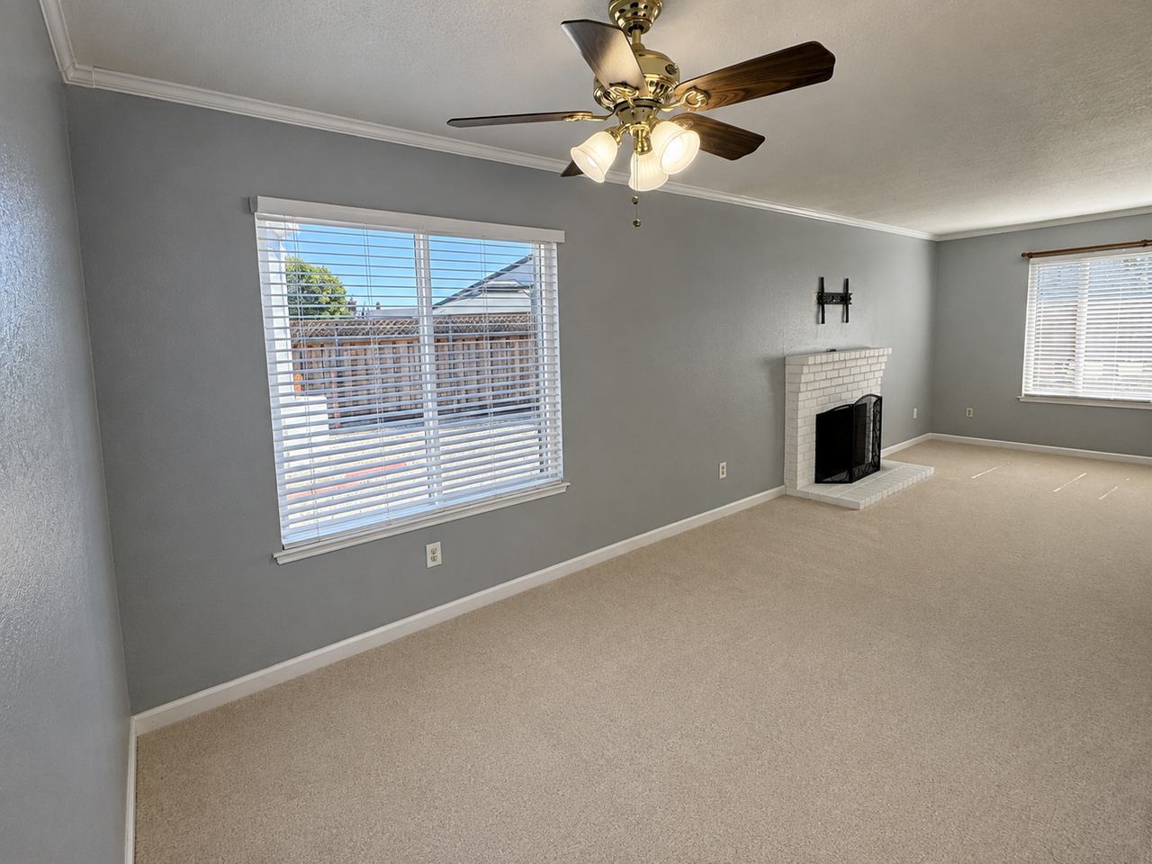 1972 Carnation Cir #A - Photo 5 of 17