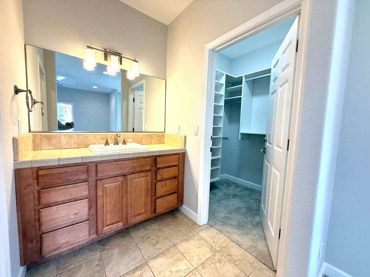 1576 Heritage Ln - Photo 7 of 13