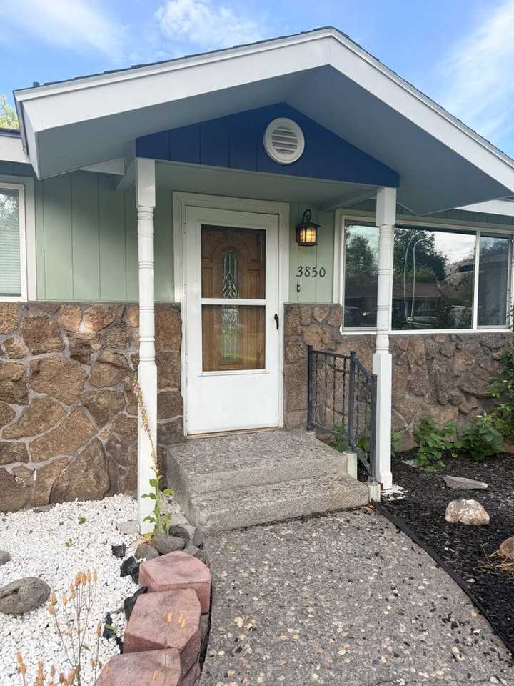 3850 Grenada Way - Photo 2 of 29