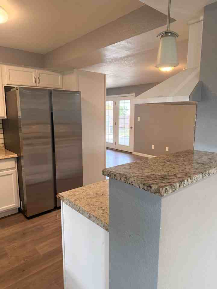 3850 Grenada Way - Photo 6 of 29