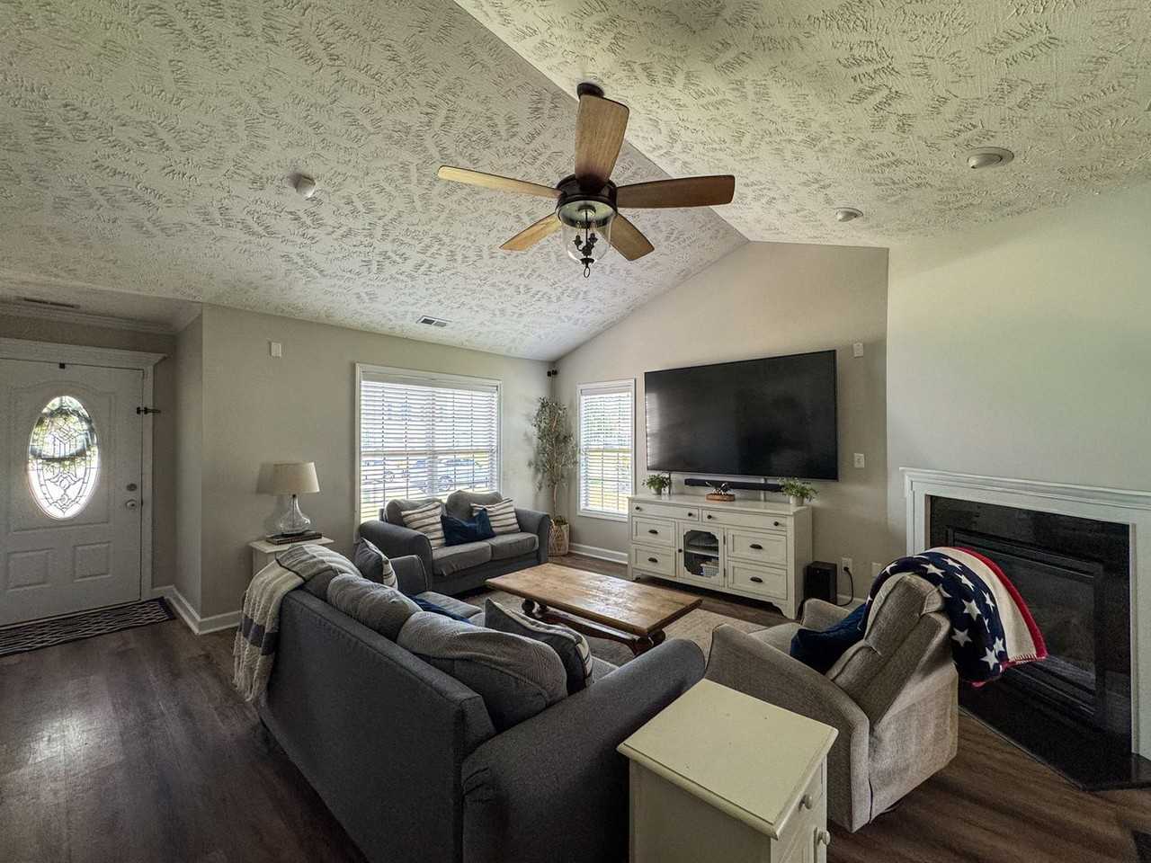 192 Ivy Stone Dr - Photo 3 of 39