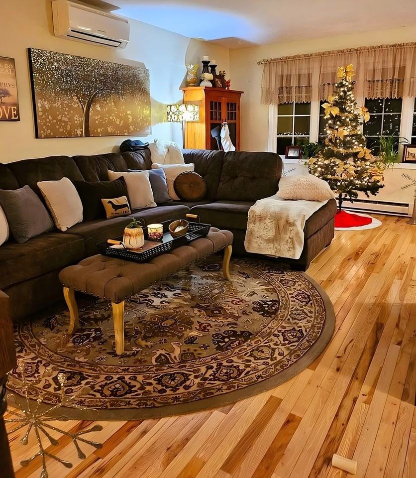 5786 Lake Ave - Photo 4 of 34