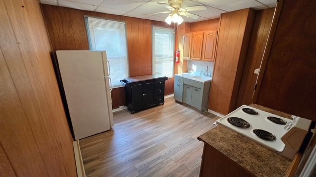 509 E Arch St - Photo 4 of 14