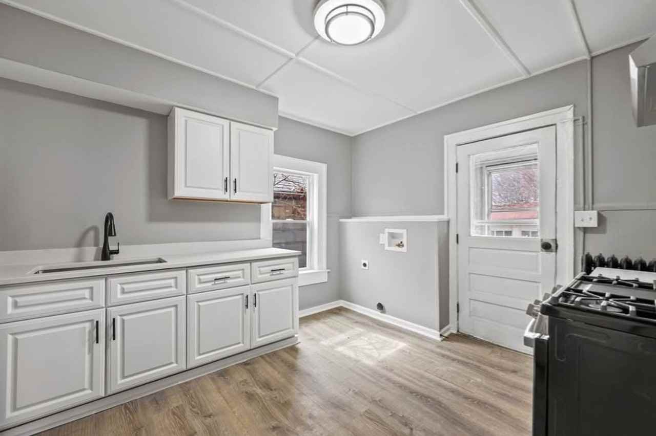6 Monteleone Pl - Photo 2 of 16