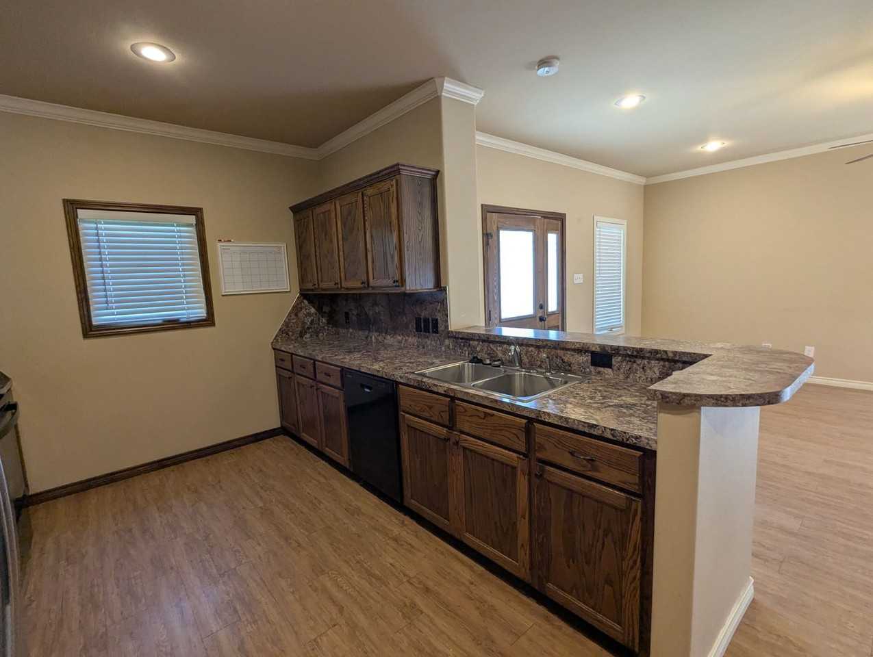 4412 105th St #2 - Photo 6 of 24