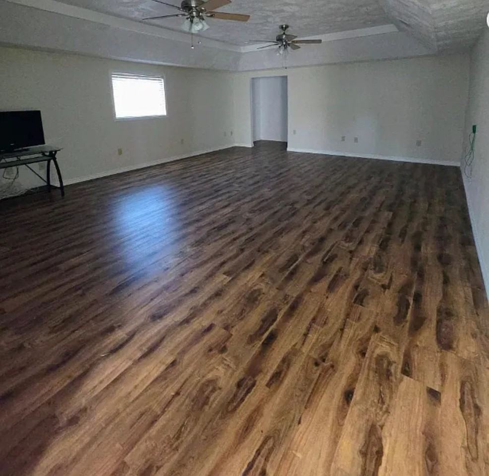 320 Bell Ave - Photo 5 of 11