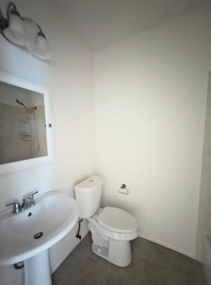 320 Bell Ave - Photo 6 of 11