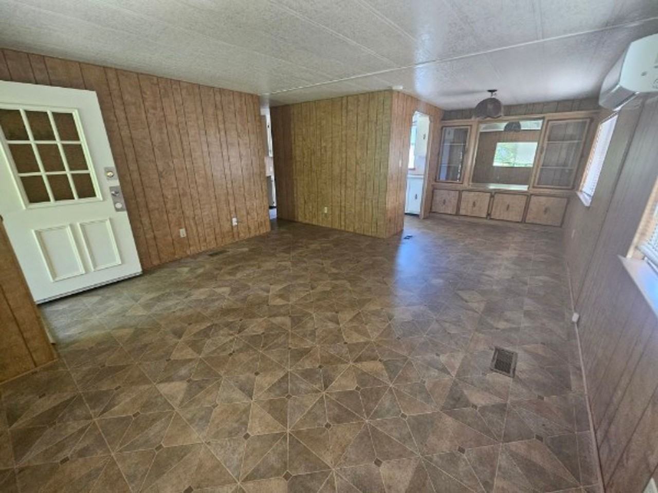 571 Clover Dr #B - Photo 7 of 24