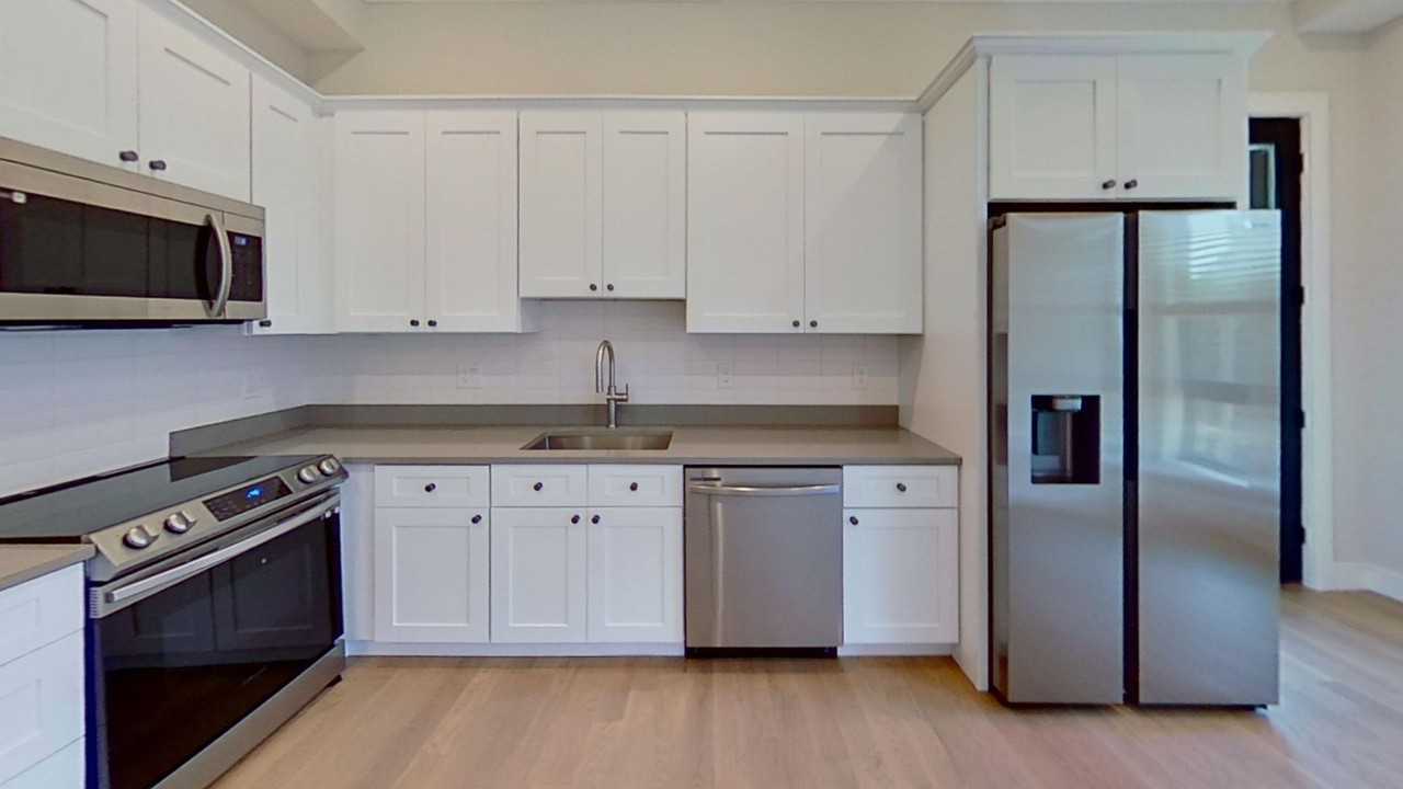 16 Highgate St - Photo 7 of 9