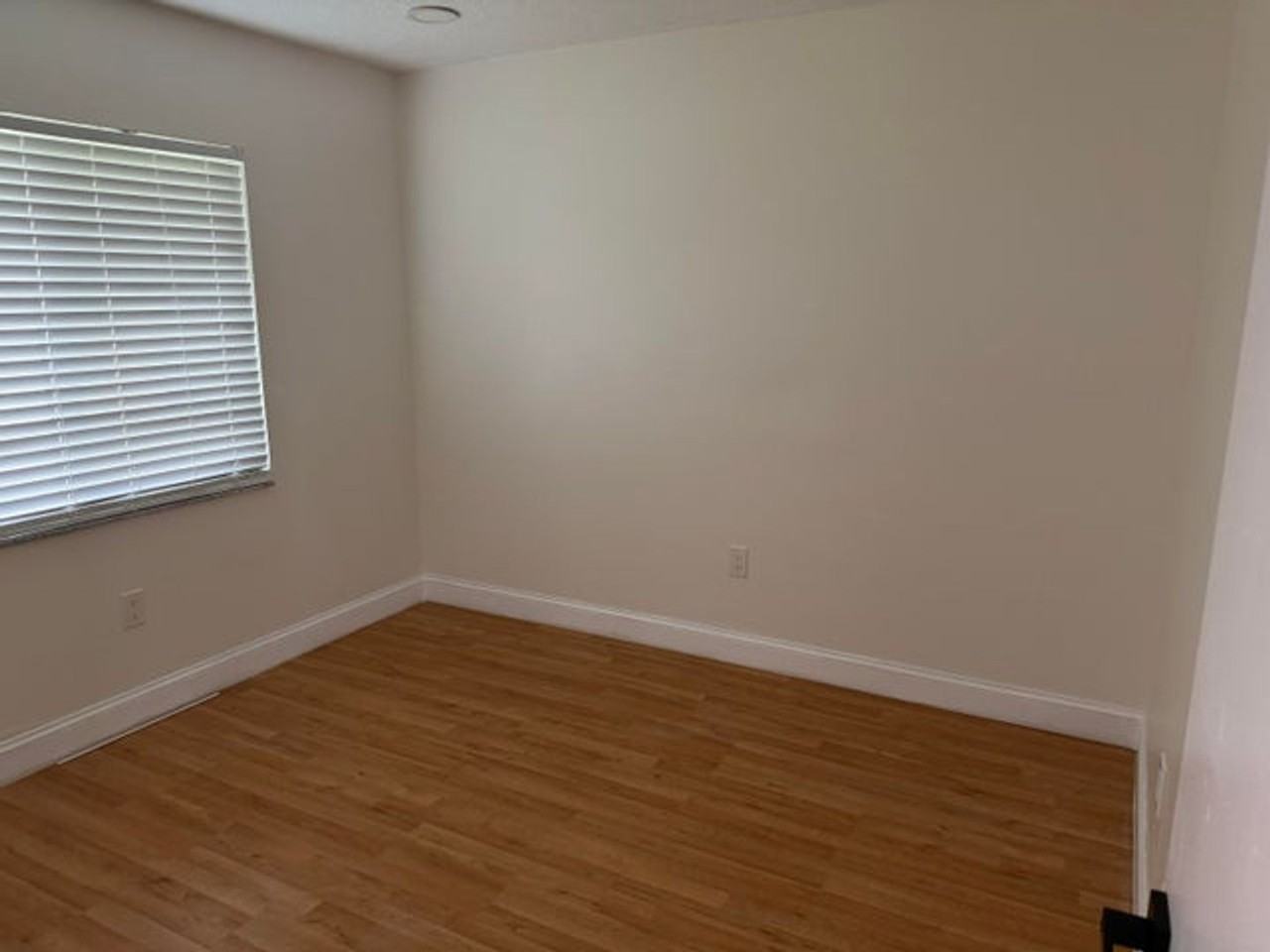 4281 Nw 120th Ln - Photo 4 of 13