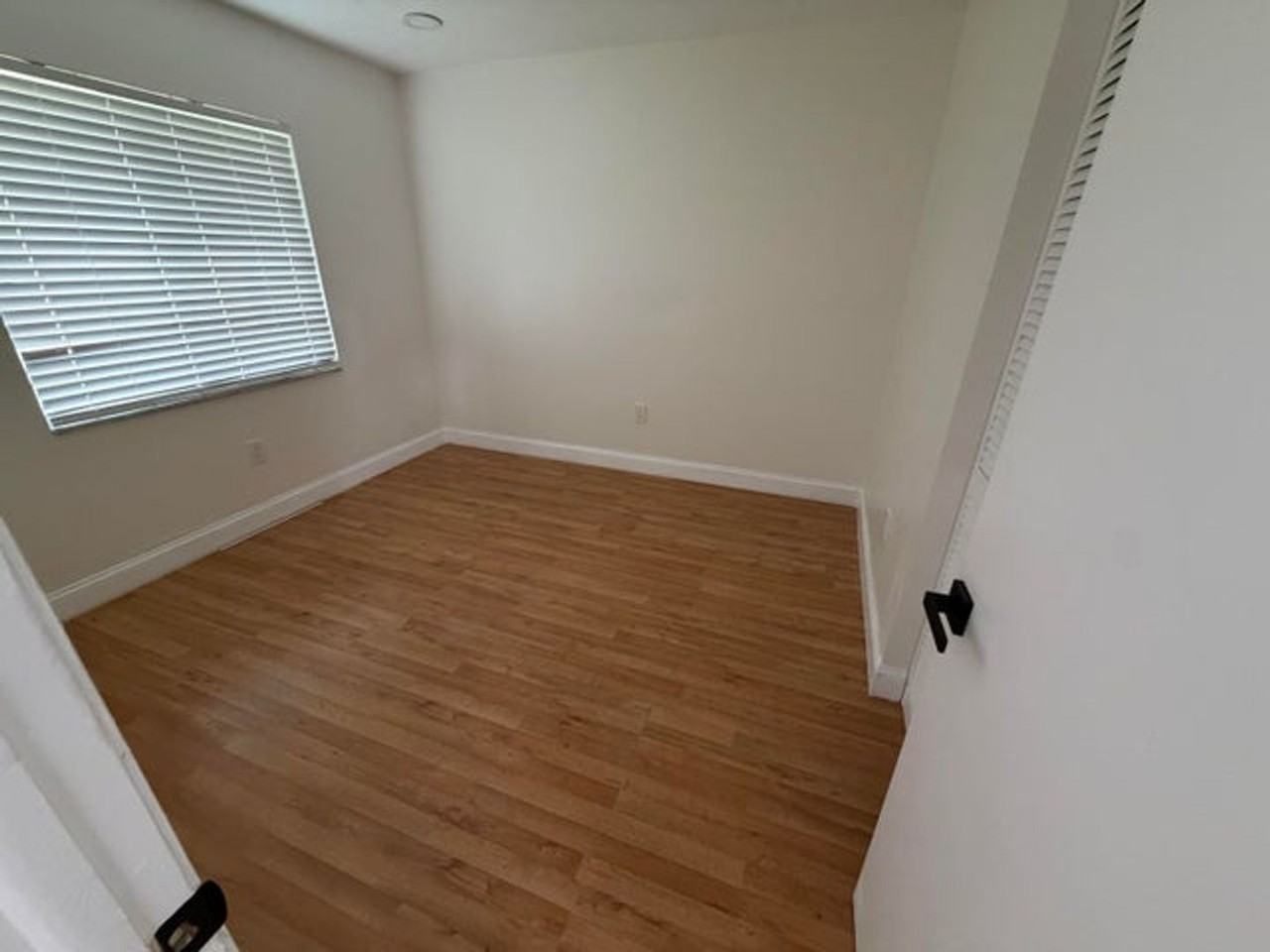 4281 Nw 120th Ln - Photo 5 of 13