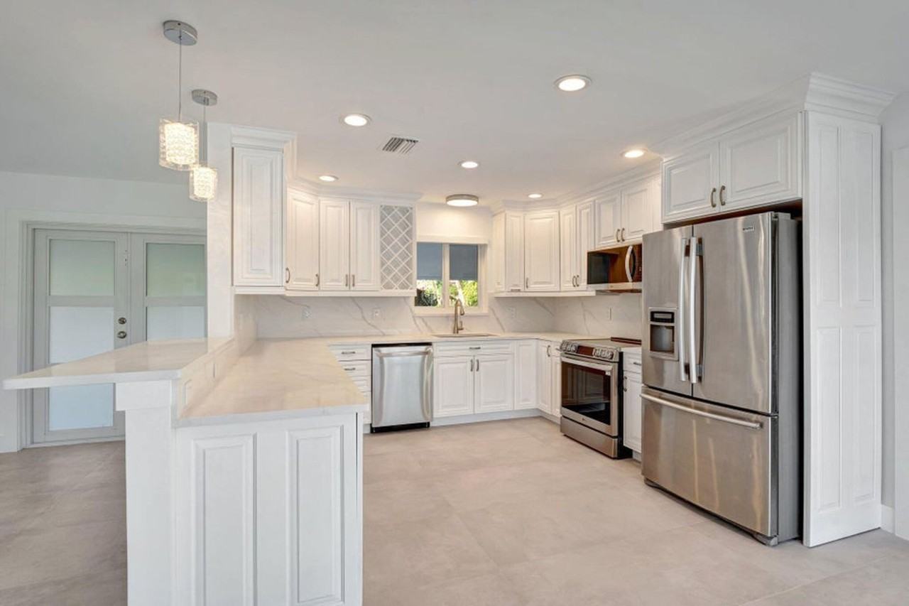 1478 Ne 57th Ct - Photo 3 of 16