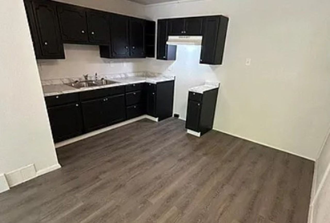 813 Saint William Dr - Photo 3 of 8