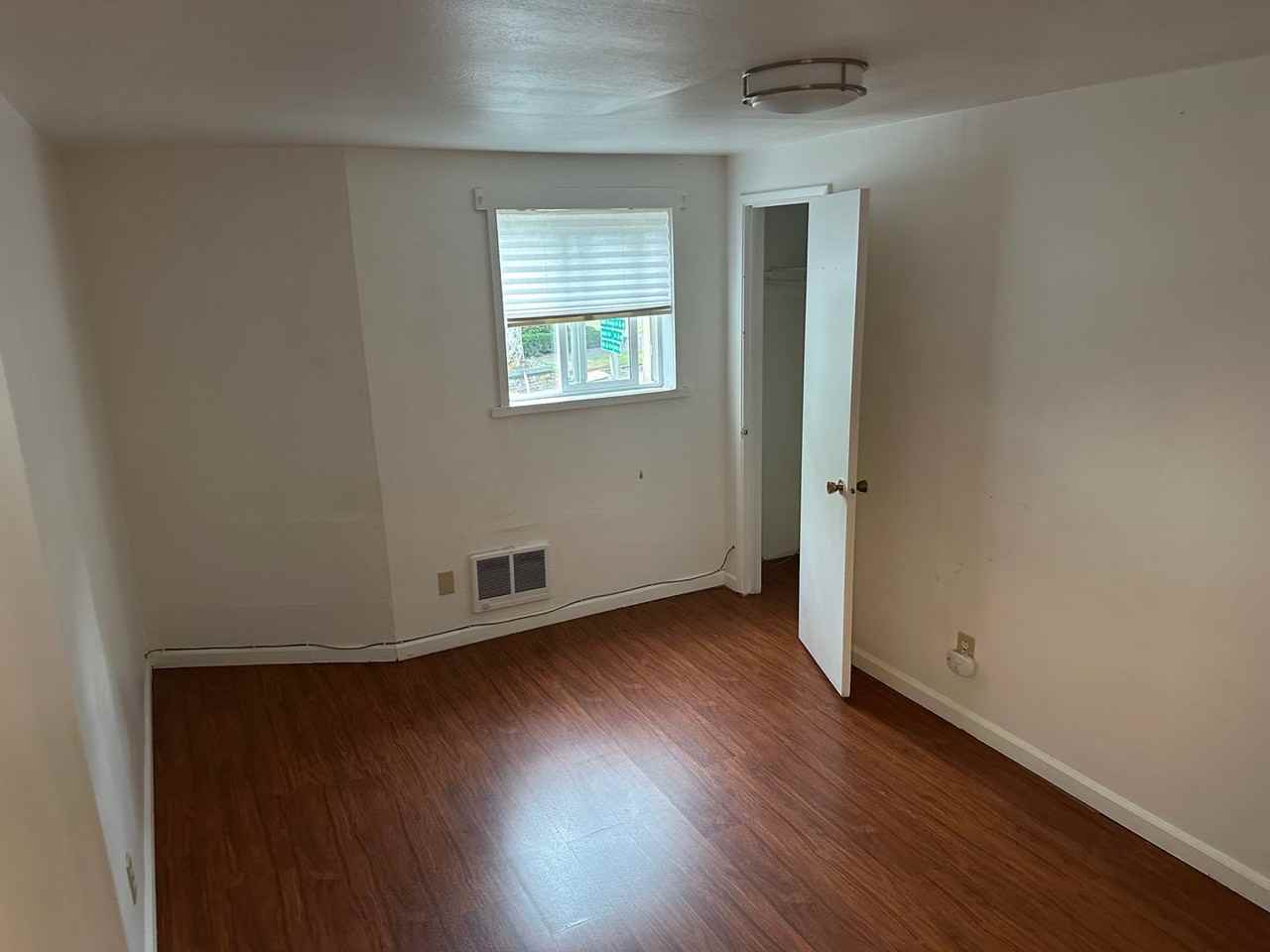 704 19th Ave - Photo 3 of 10