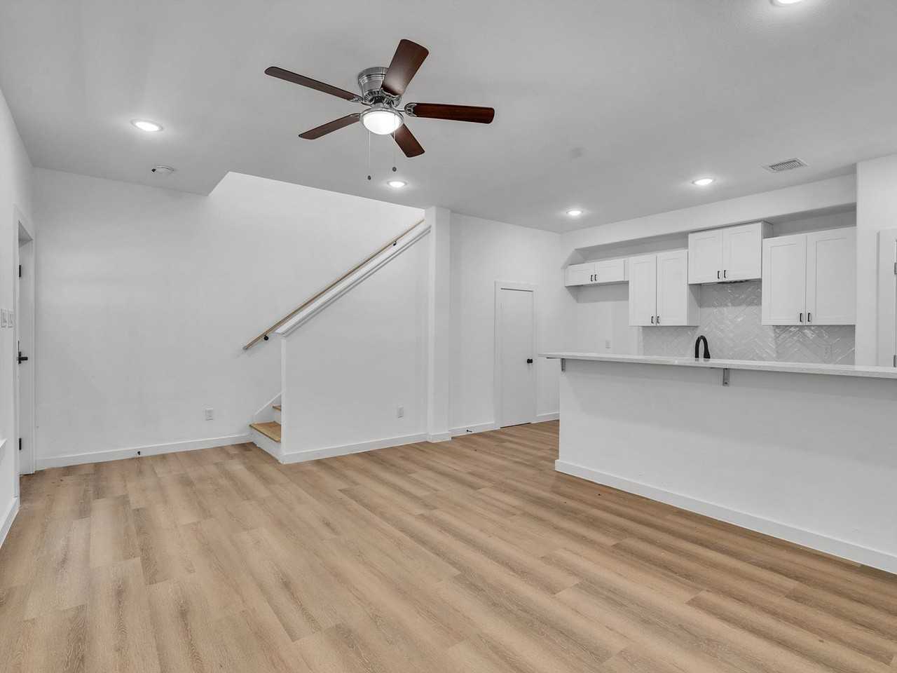 8409 Mahalia Dr #B - Photo 7 of 23