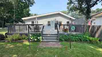 featured image of 4234 Riverside Dr
