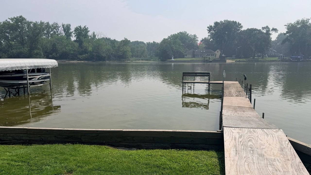 4234 Riverside Dr - Photo 5 of 40