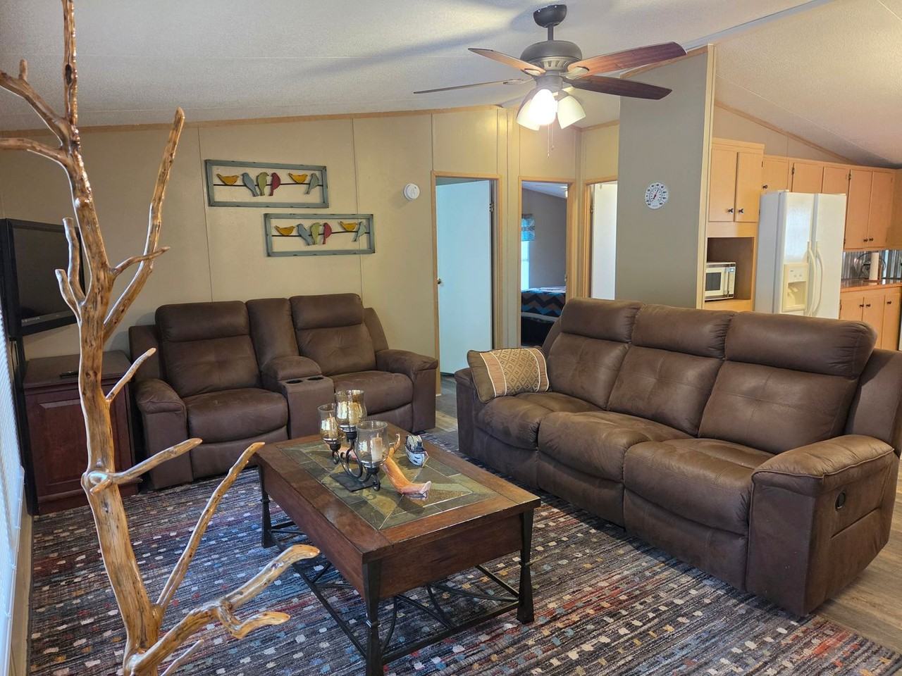 112 Pine Knot Trl - Photo 3 of 38