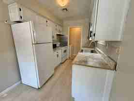 109 SE 42nd St - Photo 1 of 1