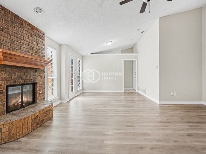 330 Bryant Ln - Photo 6 of 19