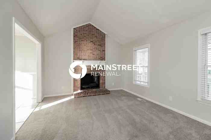 1200 Ashford St - Photo 3 of 18