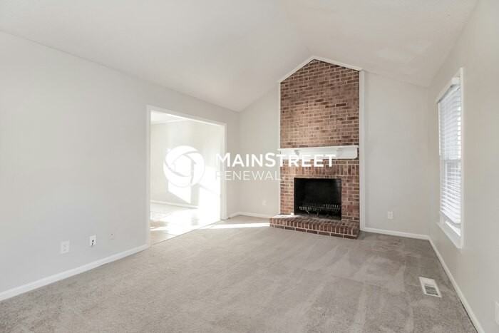 1200 Ashford St - Photo 4 of 18