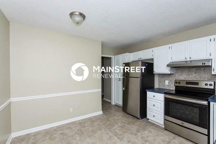 1200 Ashford St - Photo 5 of 18