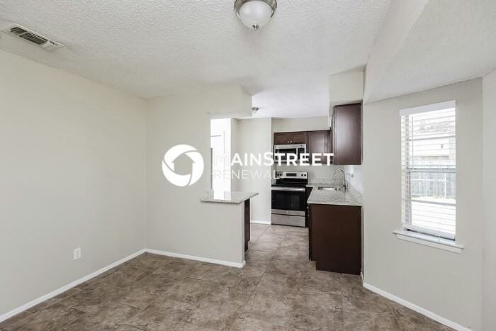 8805 Main St - Photo 5 of 16