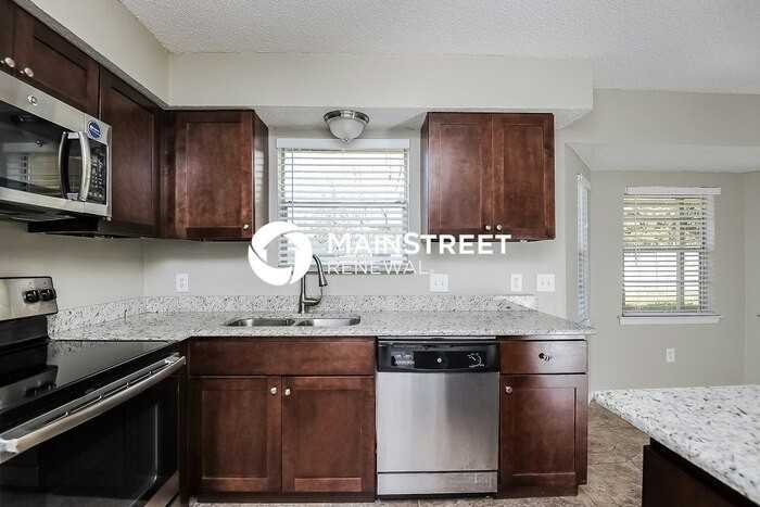 8805 Main St - Photo 7 of 16