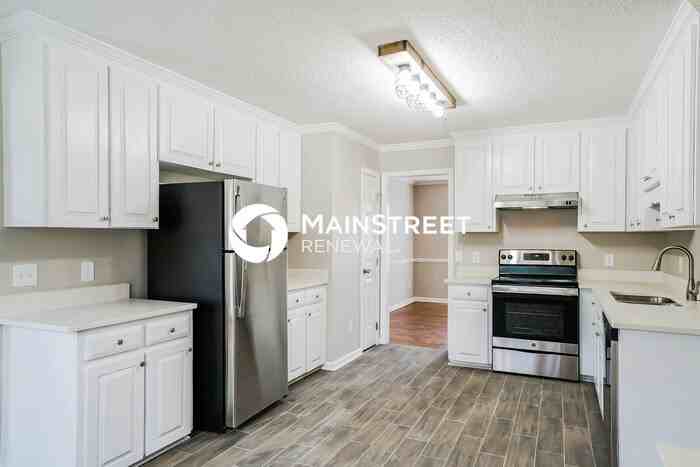 1013 Holland Ridge Dr - Photo 7 of 17