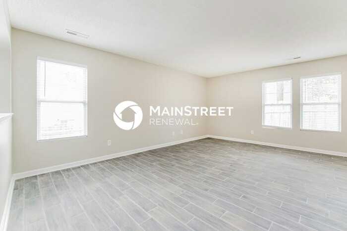 3009 Van Dorn Rd - Photo 3 of 17