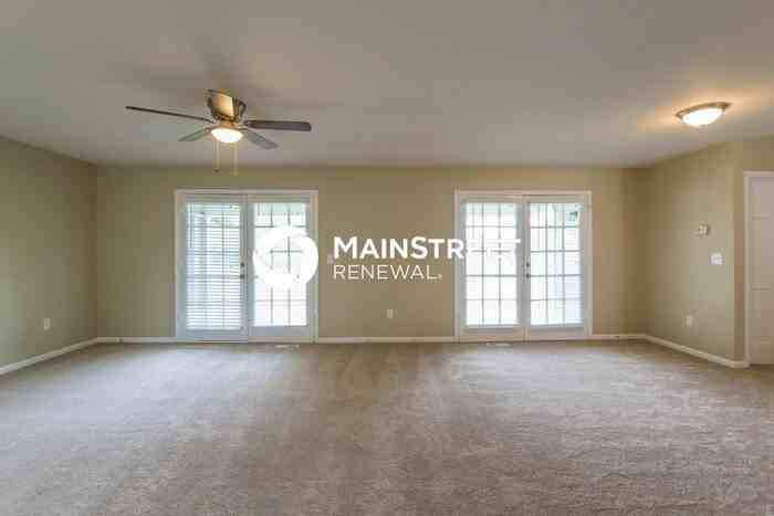 633 Stone Harbor Pkwy Sw - Photo 3 of 17