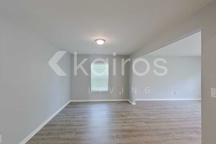 1124 Ware Ave - Photo 2 of 22
