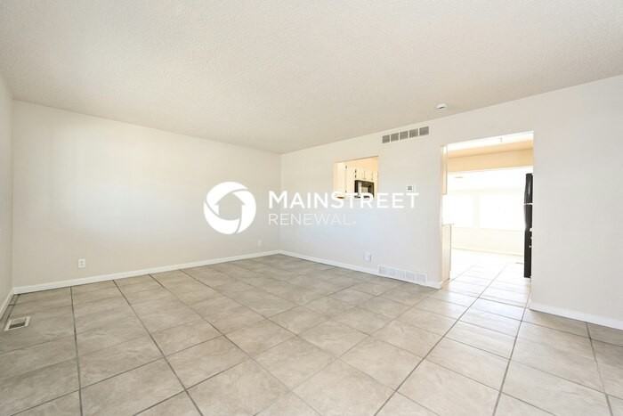 15004 Maxwell Pl - Photo 2 of 17