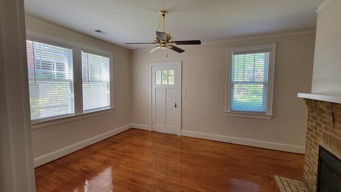 2306 Marion St #1 - Photo 6 of 21