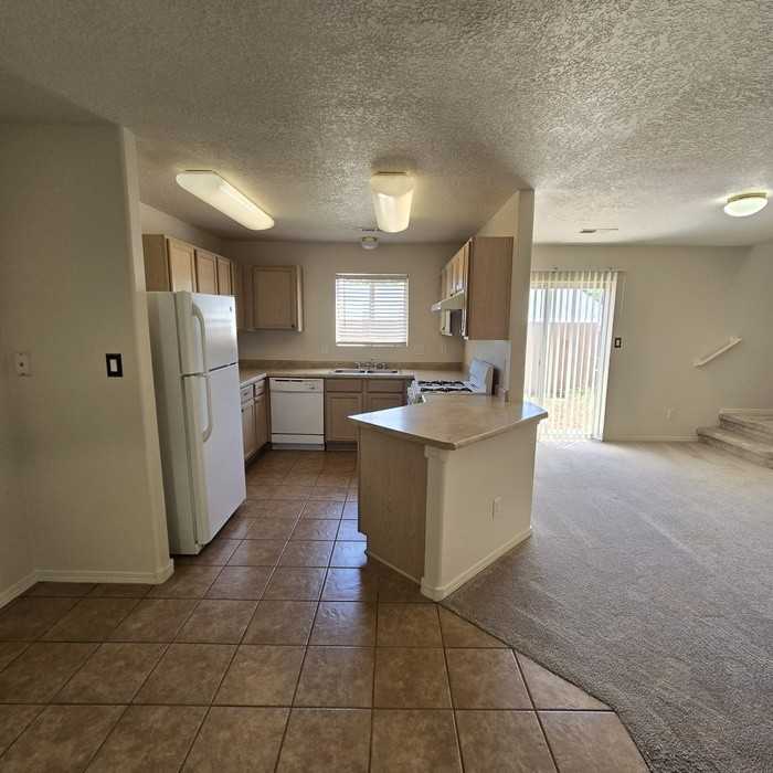 740 Mesa Del Rio St Nw - Photo 7 of 18