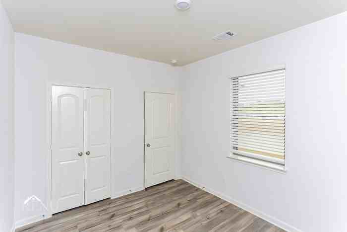 1033 Wheatfield Ln #1033WL - Photo 6 of 25