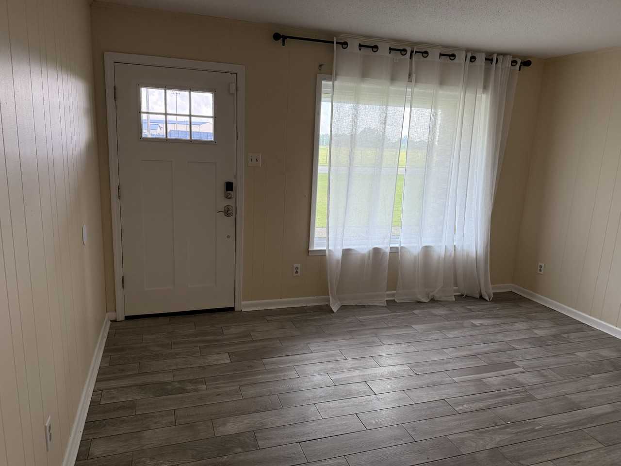 404 W 9th Ave #NA - Photo 4 of 16