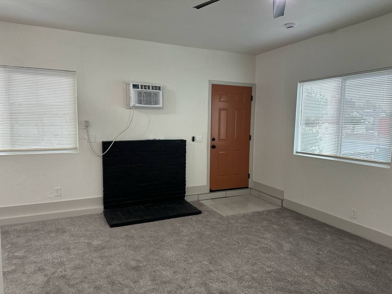 289 Holly St #B - Photo 3 of 10