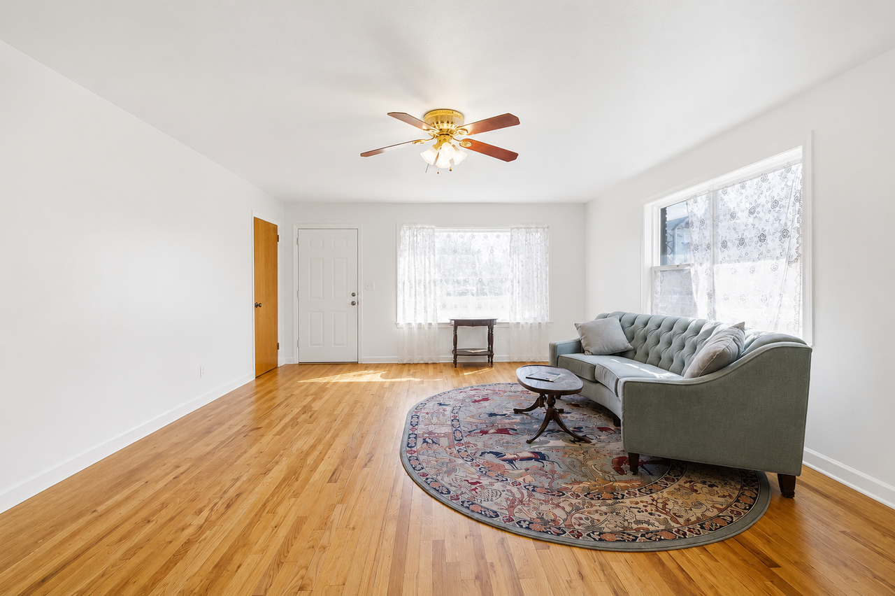 215 17th Ave S #NA - Photo 4 of 9