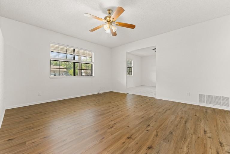 1376 Poppy Ln #NA - Photo 6 of 18
