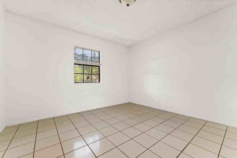 1376 Poppy Ln #NA - Photo 7 of 18