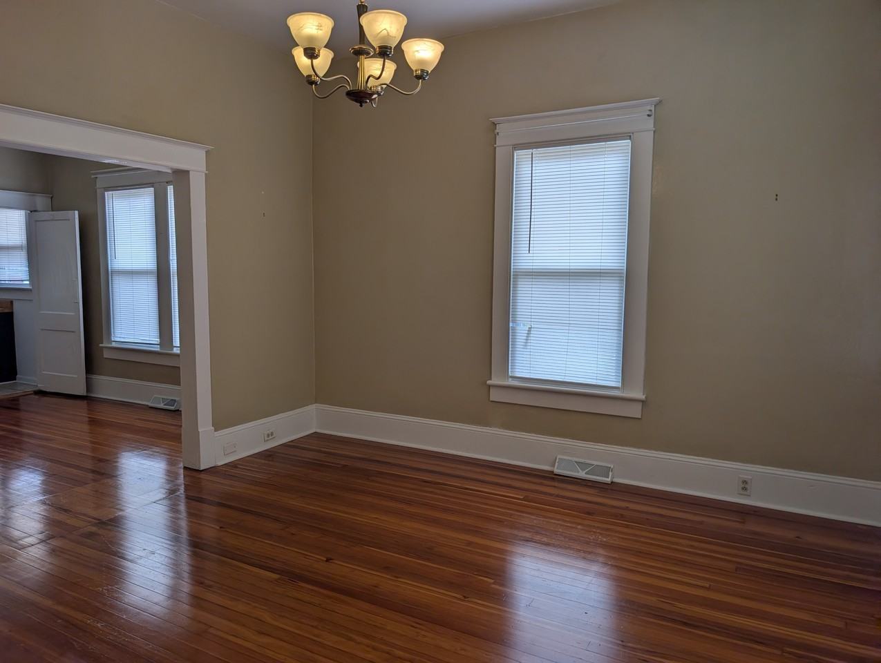 1975 Forest Ave #1 - Photo 4 of 8