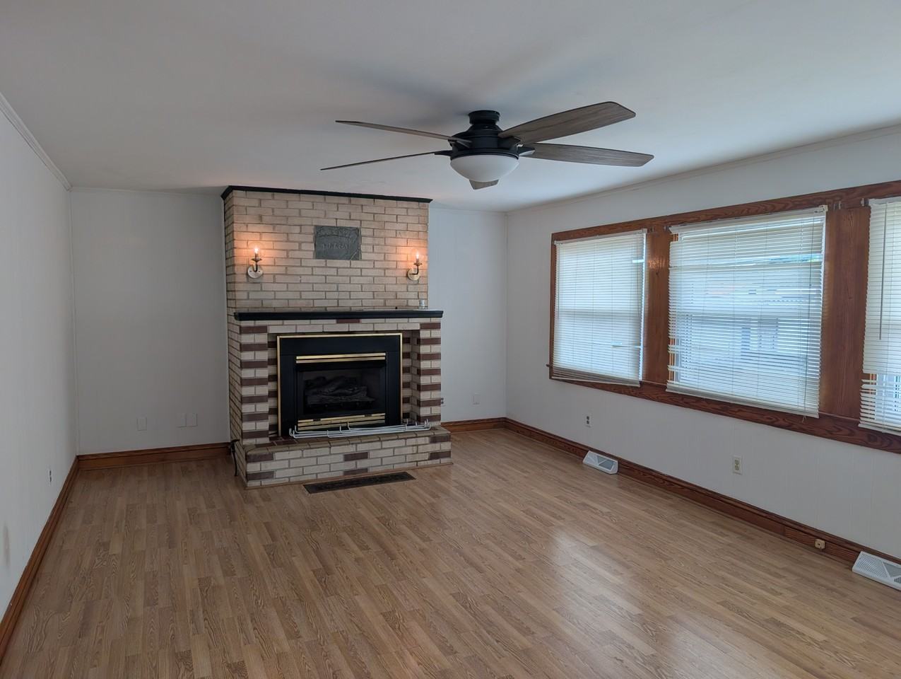 1975 Forest Ave #1 - Photo 5 of 8