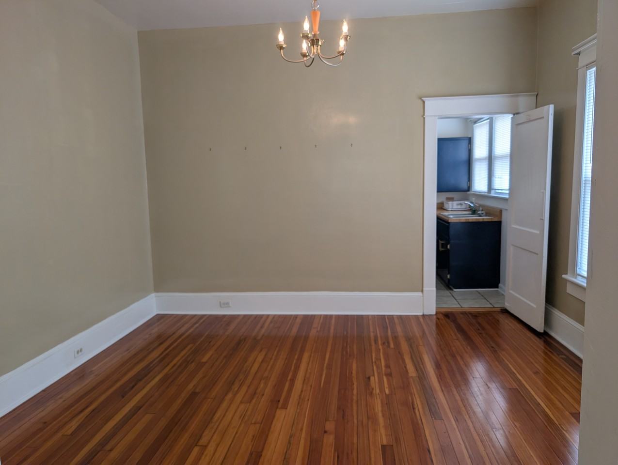 1975 Forest Ave #1 - Photo 6 of 8