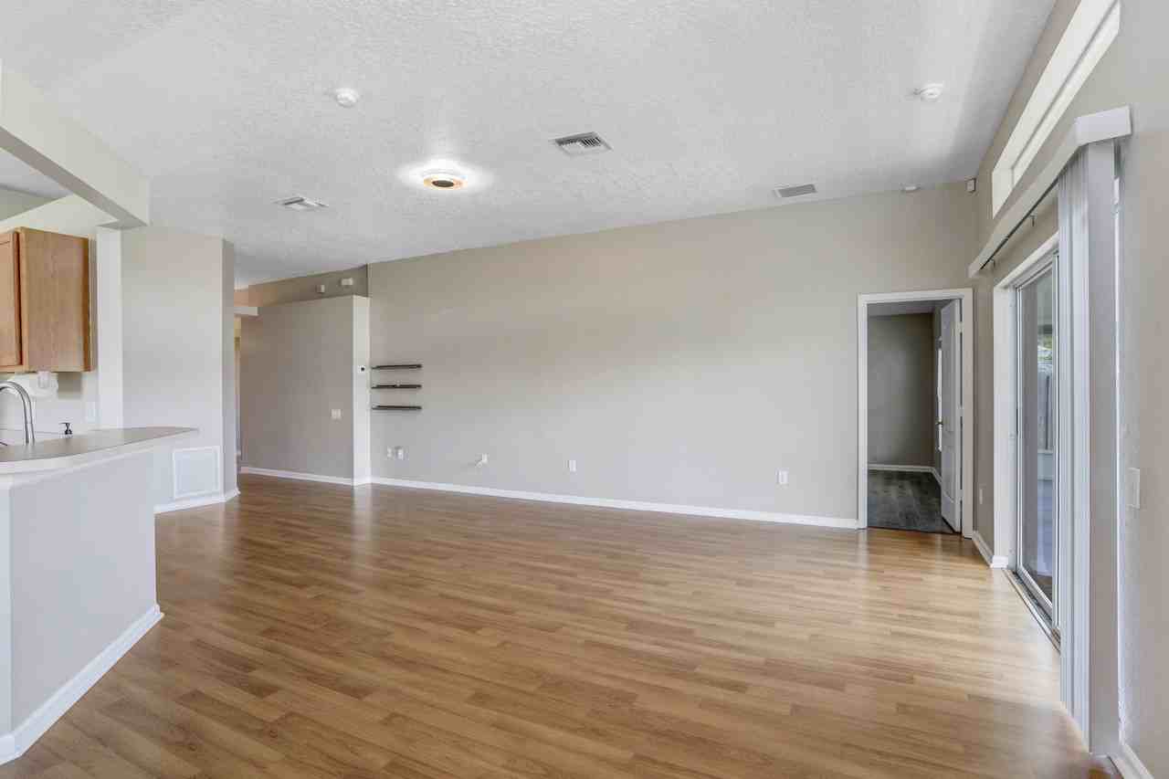 2010 Shelbourne Ct #NA - Photo 4 of 29