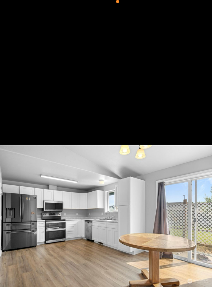 1118 E Saint Helens Dr #NA - Photo 3 of 12