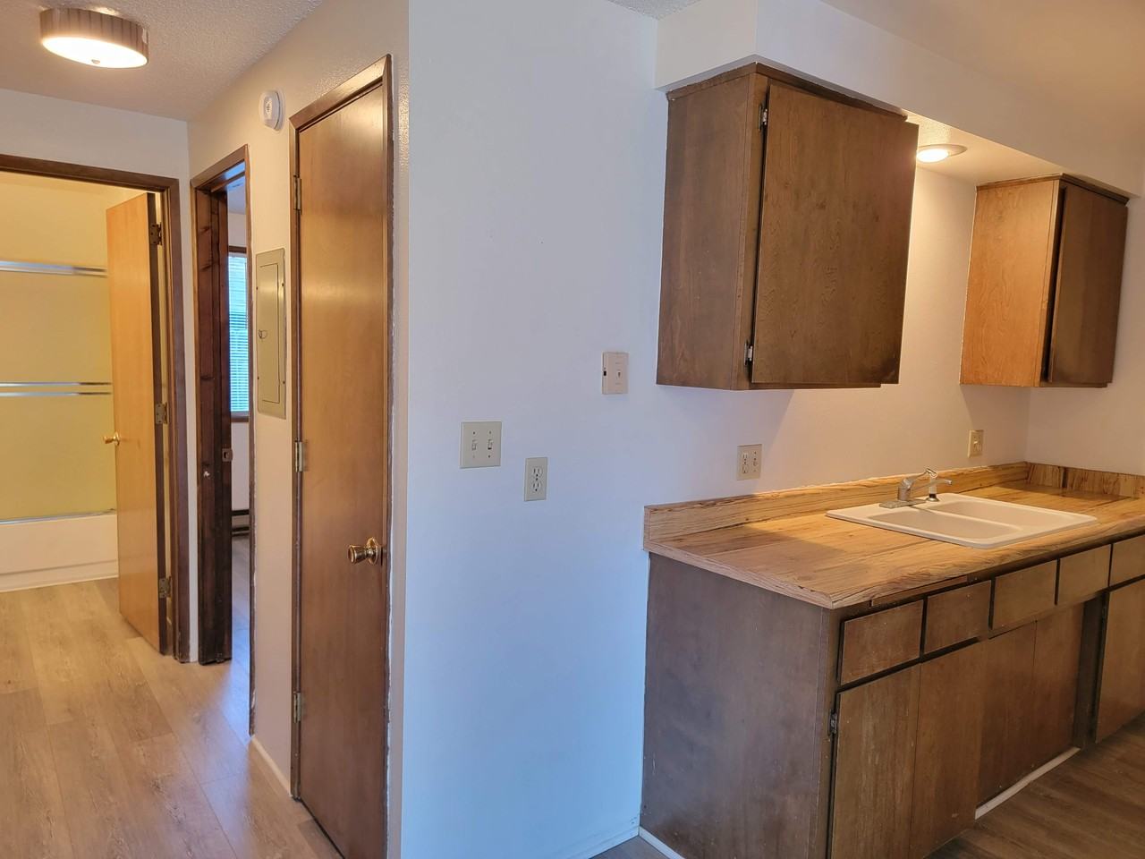 404 W 1st St #404 - Photo 6 of 10