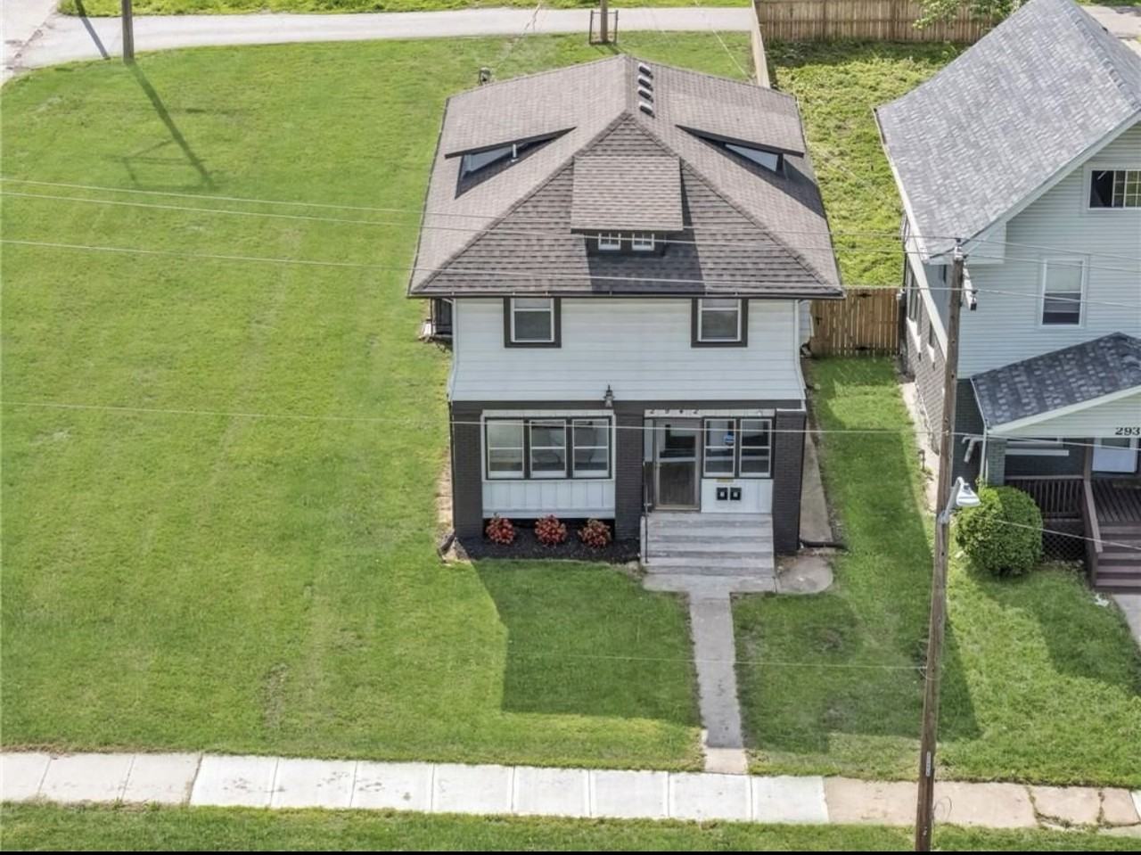 2942 Wayne Ave #1 - Photo 2 of 20