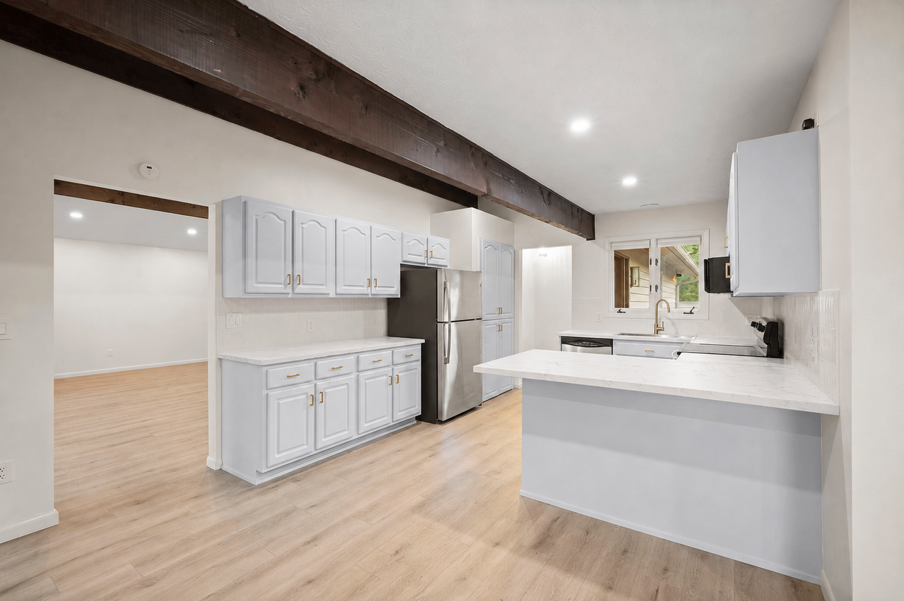 875 Brandon Cir #NA - Photo 7 of 20